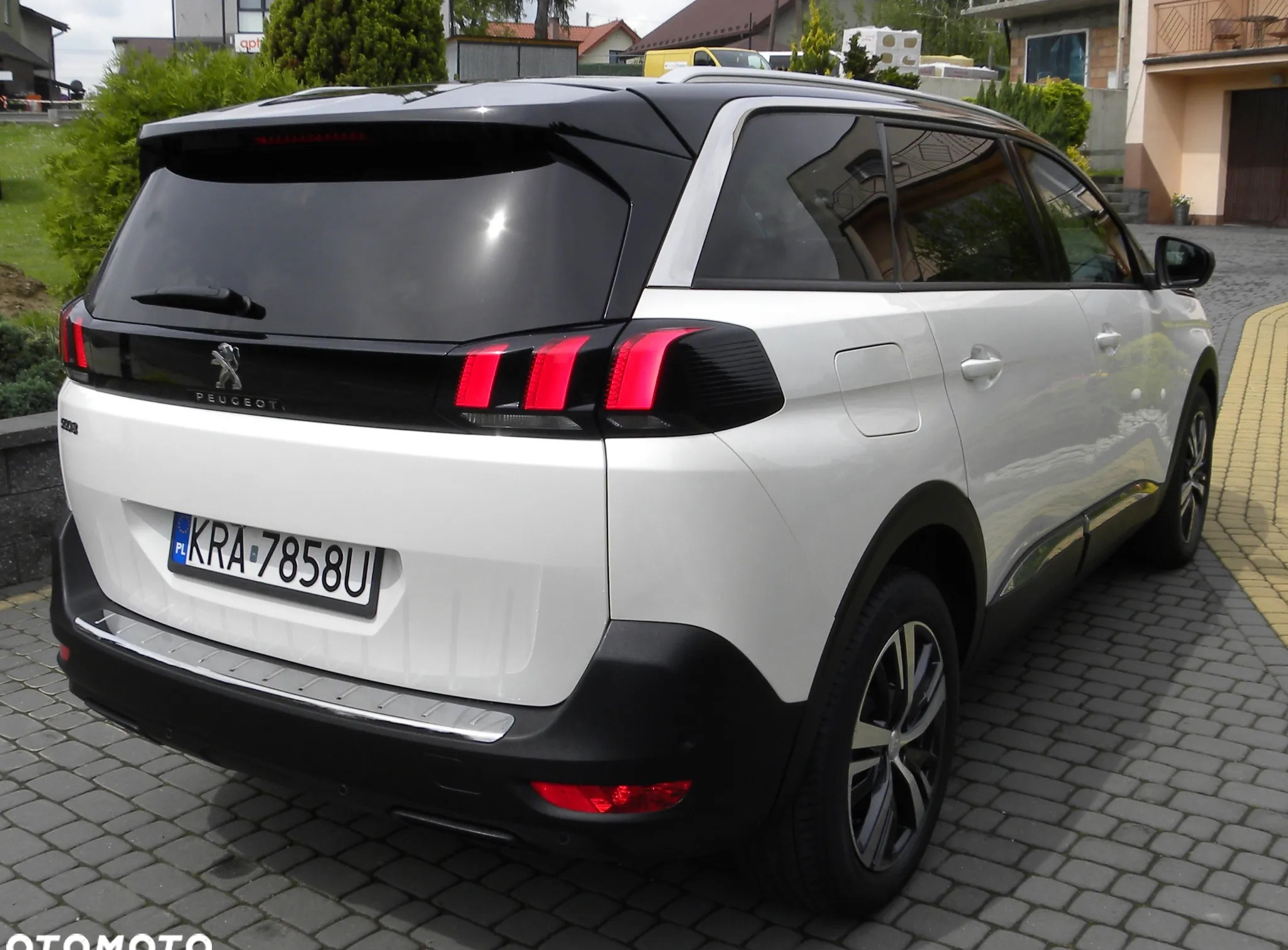 Peugeot 5008 cena 93000 przebieg: 46073, rok produkcji 2018 z Wieliczka małe 562